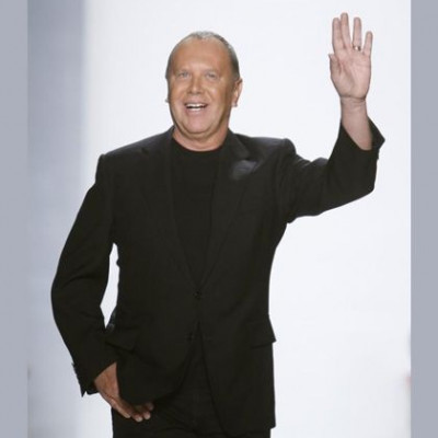 Ο Michael Kors ετοιμάζει σειρά μακιγιάζ