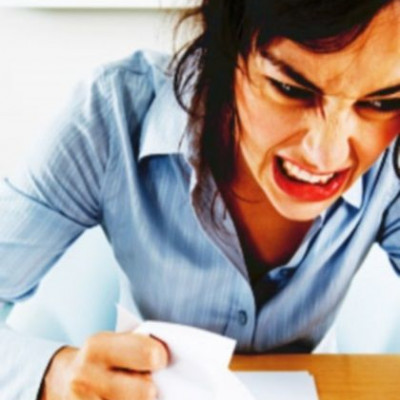 «Η συμπεριφορά του είναι περίεργη». Είσαι σίγουρη πως δεν φταίει η δική σου;