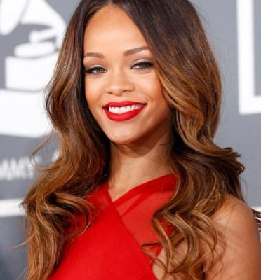 Έγκυος η Rihanna (;)