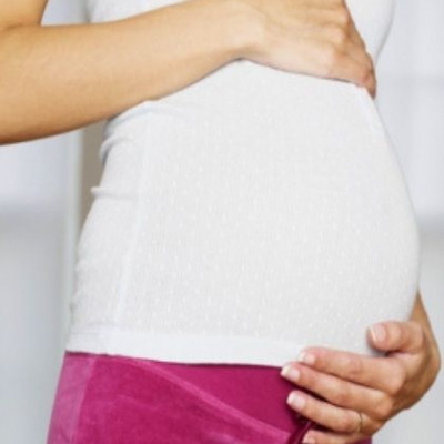 Τι μαθαίνει το μωρό μου όσο είναι στην κοιλιά μου;