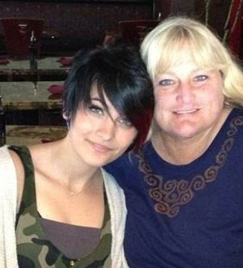 H κόρη του Michael Jackson έγινε 15 και γιόρτασε τα γενέθλιά της με την μητέρα της!