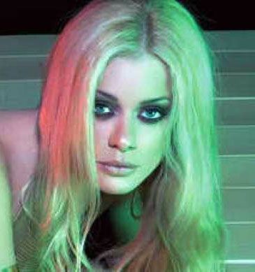 Ζέτα Μακρυπούλια: Το Πάσχα στην Πάρο με τον Μιχάλη και η δήλωση φωτιά: «Έχω αναστηθεί δύο φορές»