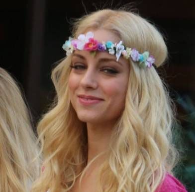 Δούκισσα Νομικού: «Όταν είμαι ευτυχισμένη, είμαι όμορφη. Όταν δεν είμαι χαρούμενη, τότε σκοτεινιάζει το πρόσωπό μου»