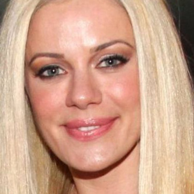 Ζέτα Μακρυπούλια: Τα ρούχα και η συλλογή με το όνομά της