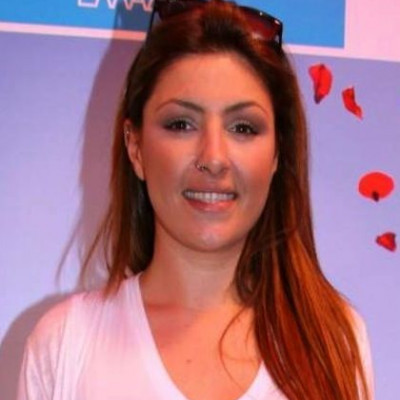 Έλενα Παπαρίζου: «Αν έβαζα τον εαυτό μου ξανά στο χειρουργικό κρεβάτι, θα είχα μικρύνει το στήθος μου»