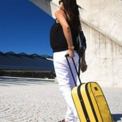 Εγκυμοσύνη και αεροπλάνο: Μπορώ να ταξιδέψω;