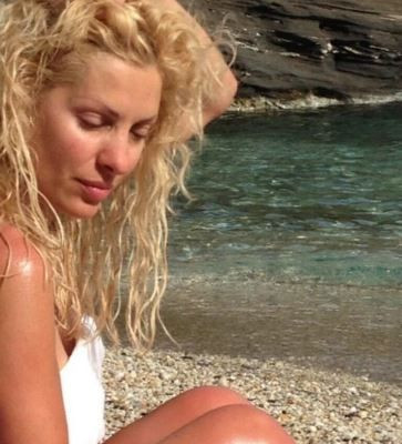 Tι μάθαμε από τις φωτογραφίες της Μενεγάκη από την Άνδρο