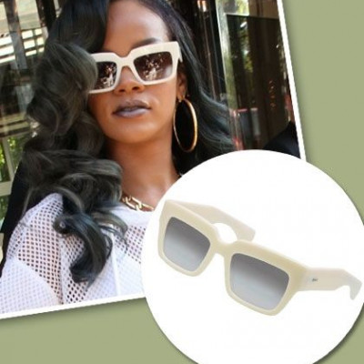 Rihanna: με τα νέα της λευκά γυαλιά ηλίου στο Λονδίνο