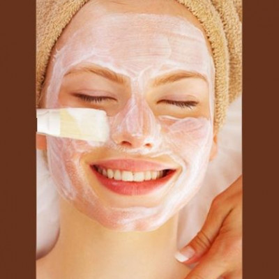 Φτιάξτο μόνη σου: Μάσκα που καταπολεμά τα σπυράκια