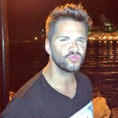 Γιώργος Τσαλίκης: Στέλνει φιλιά από την Κάρπαθο