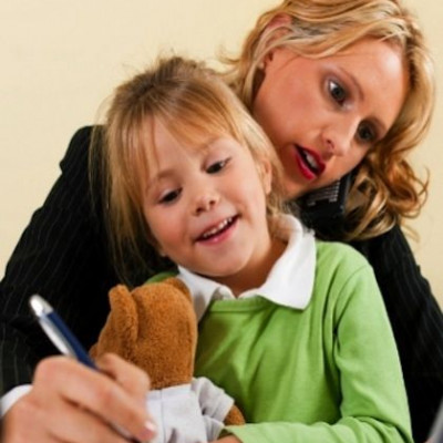 Θάνος Ασκητής: Η σύγχρονη γυναίκα και οι απαιτήσεις της κοινωνίας