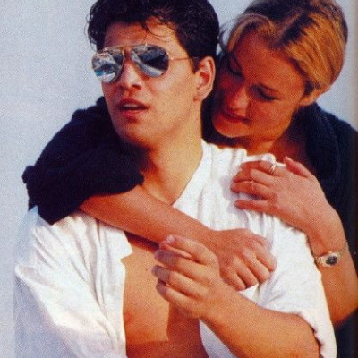 Σπάνιες φωτογραφίες από το  άλμπουμ του Σάκη Ρουβά πριν 17 χρόνια!