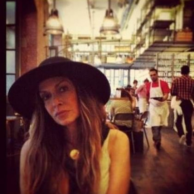 Σοφία Καρβέλα: Για φαγητό με τη μαμά