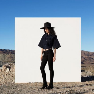 Η Levi's επανερμηνεύει κλασικά, αγαπημένα κομμάτια