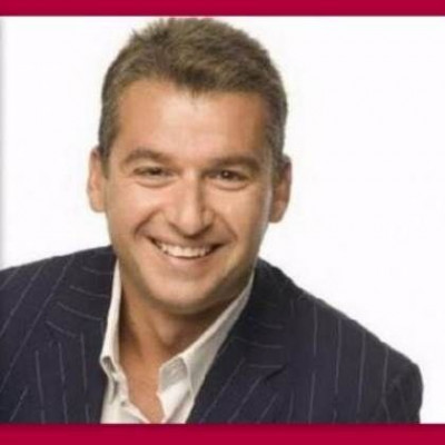 Ο Λιάγκας επέστρεψε και «καρφώνει» την Γερμανού για τον έρωτα που ζει με τον 25χρονο Μάνο Ιωάννου!