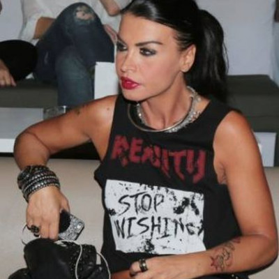 Νίνα Λοτσάρη: «Ως έφηβη με φλέρταραν αρκετά και γι' αυτό νομίζω πως δεν απέκτησα απωθημένα μεγαλώνοντας»