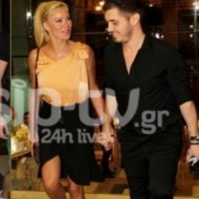 Τι και αν έχασε το Dancing, η Ζέτα χαμογελά στην αγκαλιά του Μιχάλη!