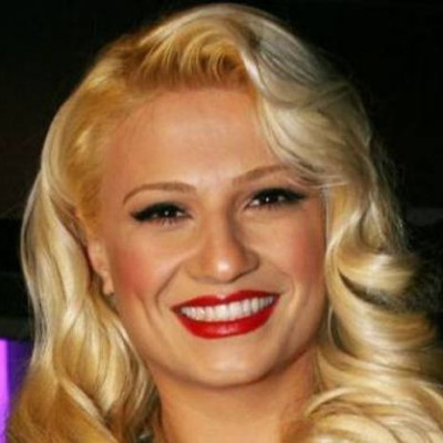 Δείτε την Φαίη Σκορδά σε βραδινή έξοδο δίχως make – up!