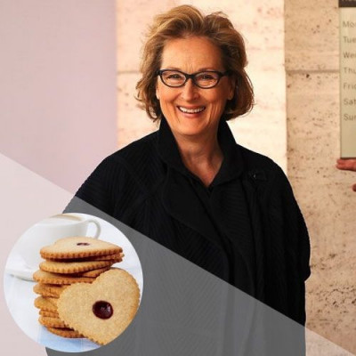 Γεμιστά μπισκότα σε σχήμα καρδιάς, από τη Meryl Streep