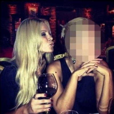 Πού μοιράζει φιλιά η Κατερίνα Καινούργιου;