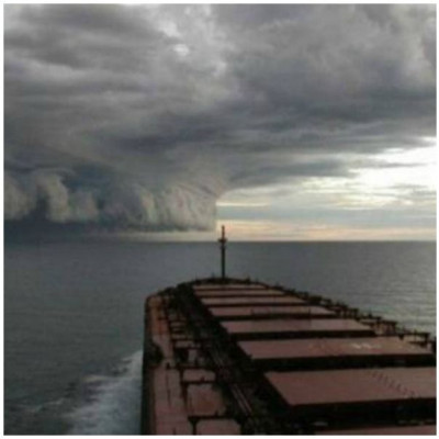 Ο τυφώνας Ουίφα σαρώνει την Ιαπωνία