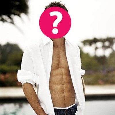 Ποιος superstar αναγκάστηκε να... ξεγυμνωθεί, επειδή η διπλανή του στο αεροπλάνο έκανε έμετο πάνω του;