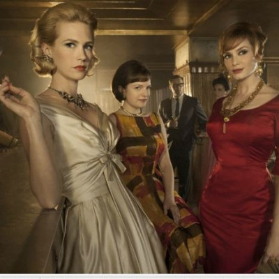 Mad Men: Αυτά είναι τα 5 βασικά προϊόντα μακιγιάζ της σειράς!