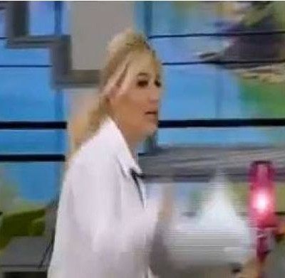Φαίη Σκορδά: Παραπάτησε on air!