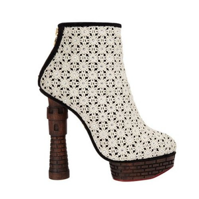 Το πιο περίεργο παπούτσι από τη Charlotte Olympia