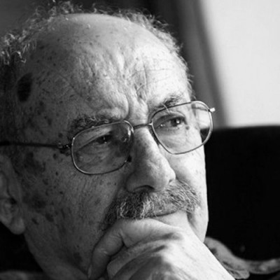 "Χαμογέλα ρε! Τι σου ζητάνε;"