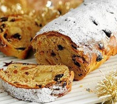Συνταγή για Stollen, παραδοσιακό γερμανικό Χριστουγεννιάτικο γλυκό