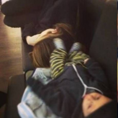 Σοφία Καρβέλα: Με τον γιο της στην Ελλάδα για τις γιορτές