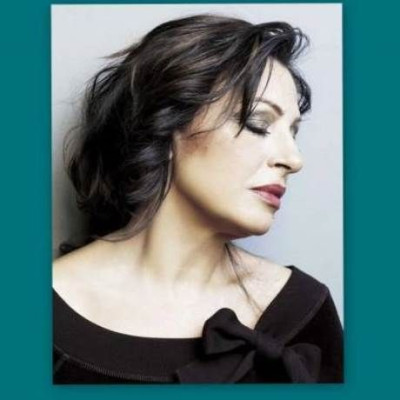 Η συγκινητική εξομολόγηση της Χαρούλας Αλεξίου στο facebook