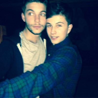 Ο μόλις 13 ετών γιος της Madonna ποζάρει με αλκοόλ κι εκείνη τον στηρίζει (φωτό)