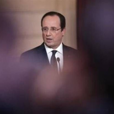 Ο Ολάντ, η μάχη για τις εκλογές και το ερωτικό σκάνδαλο