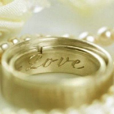 Πώς μοιάζει η αγάπη μετά από 10 χρόνια γάμου;