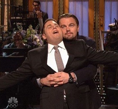 Ο Leonardo Di Caprio αναπαριστά την κλασική σκηνή του Τιτανικού με άντρα!