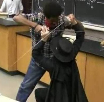 Video: H καλύτερη φάρσα που έγινε σε ώρα μαθήματος!