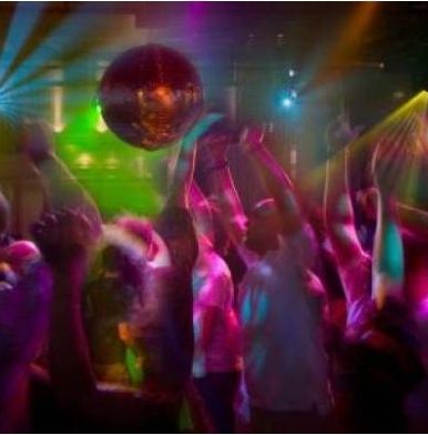 Απίστευτο: Ήθελε να «φρεσκαριστεί» και αυτοψεκάστηκε με...δακρυγόνο