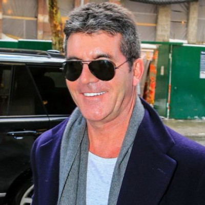 Μπαμπάς έγινε ανήμερα του Aγίου Βαλεντίνου ο Simon Cowell