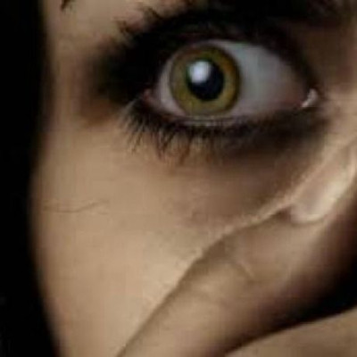 Την βίασε και την ξυλοκόπησε σε τουαλέτα