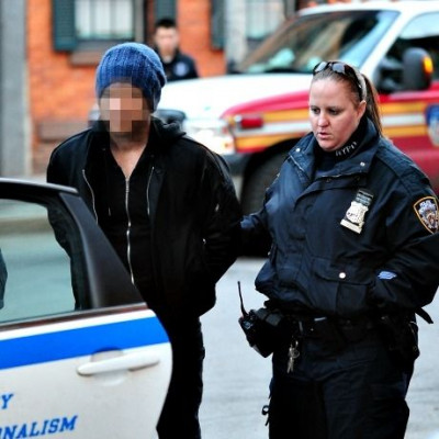 Ποιος σταρ συλλαμβάνεται απ' την αστυνομία επειδή γρονθοκόπησε φωτογράφο;