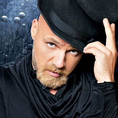 Φεύγει ο Νίκος Μουτσινάς;