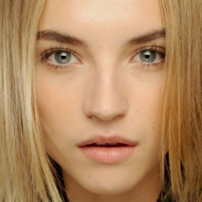 Το απόλυτο tip για να καλύψετε τέλεια τα σπυράκια!