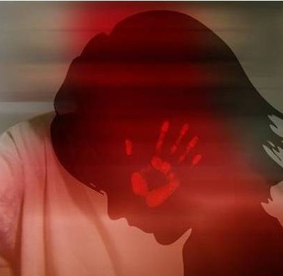 Σκότωσε την κόρη του στο ξύλο γιατί αντιμίλησε!