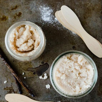 Φτιάξτο μόνη σου: Scrub σώματος με καρύδα!