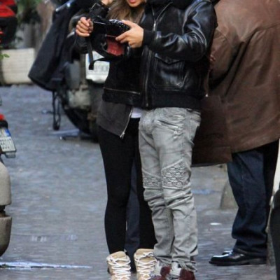 Επιτέλους! Μετά από τρεις προτάσεις γάμου η τραγουδίστρια είπε το ναι στον σύντροφο της