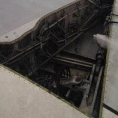 Τρόμος εν πτήσει: Αεροπλάνο έχασε κομμάτι του φτερού του