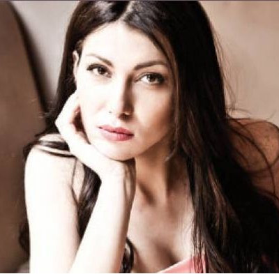 Κλέλια Ρένεση: «Θα προστατεύω την προσωπική μου ζωή μέχρι να περπατάω χέρι-χέρι»