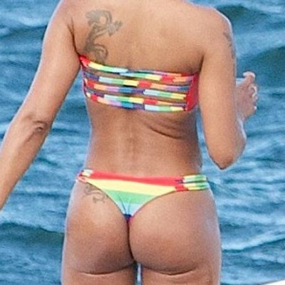 Ποια 38χρονη διάσημη μαμά έχει αυτό το κορμί;